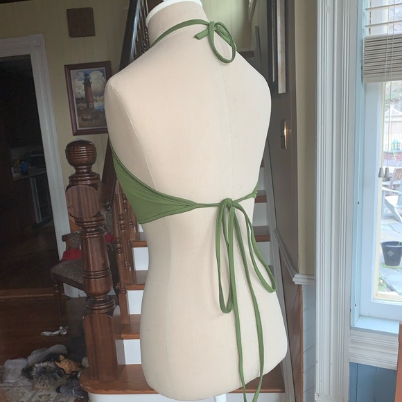 Halter tie around neck crop top 🌵 - Picture 7 of 8